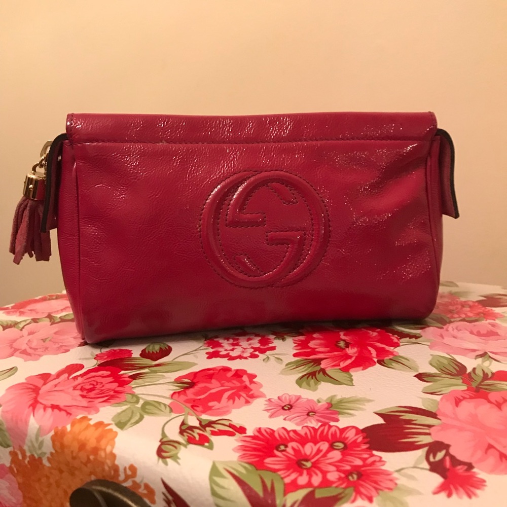 GUCCI Soho Patent Leather Clutch Cosmetic Bag Pink